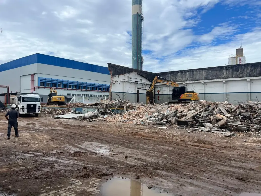 demolição total de edificação